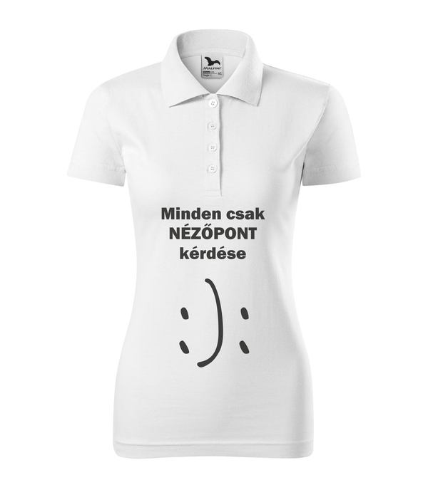 Minden csak nézőpont kérdése - Galléros női póló fehér